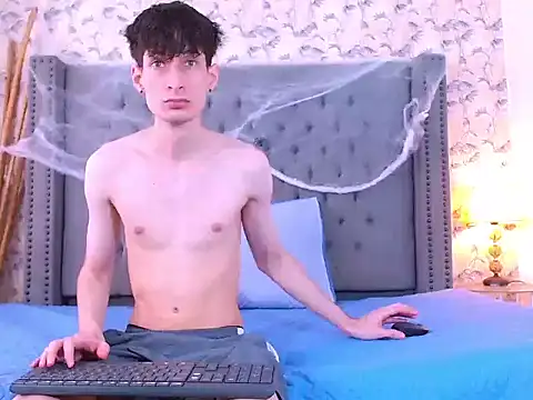 Snapshot of Luke_Carter chatting on October 29, 2025, 1:10 pm Luke Carter online show from October 29, 2025, 1:10 pm