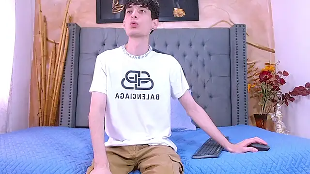 Snapshot of Luke_Carter chatting on December 4, 2025, 1:10 pm Luke Carter online show from December 4, 2025, 1:10 pm