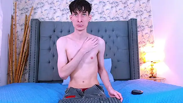 Snapshot of Luke_Carter chatting on November 14, 2025, 1:15 pm Luke Carter online show from November 14, 2025, 1:15 pm