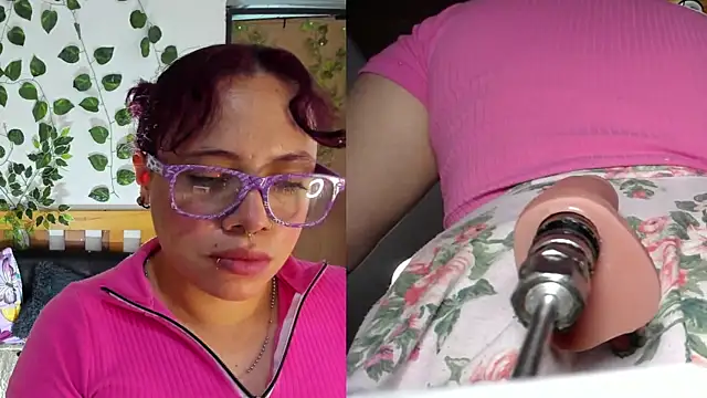 Snapshot of maarcelitaa chatting on October 1, 2025, 5:12 am maarcelitaa online show from October 1, 2025, 5:12 am