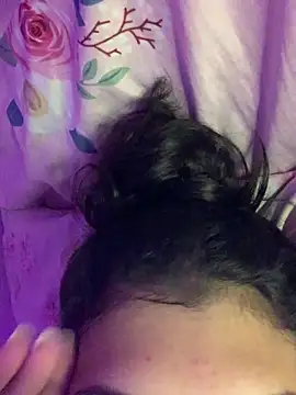 Snapshot of luluzinhax chatting on March 2, 2026, 5:08 am luluzinhax online show from March 2, 2026, 5:08 am