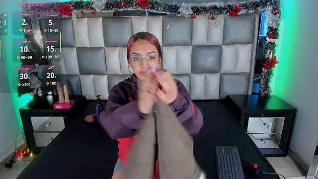 Snapshot of Valkiria_js chatting on December 2, 2025, 12:07 pm Valkiria js online show from December 2, 2025, 12:07 pm