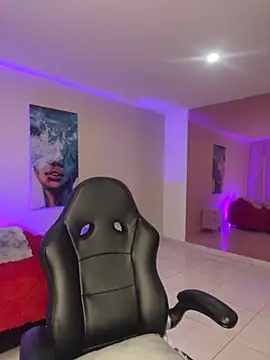 eliza eup online show from September 18, 2025, 11:46 am