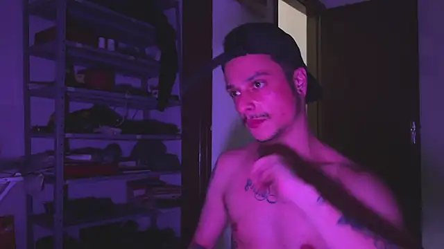 chrisalmeid  online show from September 21, 2025, 1:00 am