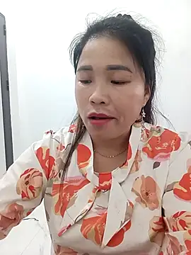 Snapshot of sumy-00 chatting on February 17, 2026, 8:33 am sumy-00 online show from February 17, 2026, 8:33 am