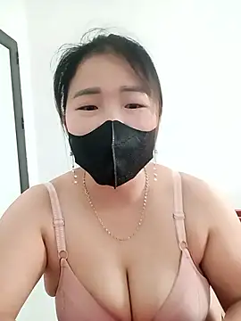 Snapshot of sumy-00 chatting on March 1, 2026, 2:33 am sumy-00 online show from March 1, 2026, 2:33 am