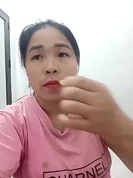 Snapshot of sumy-00 chatting on February 19, 2026, 4:37 pm sumy-00 online show from February 19, 2026, 4:37 pm