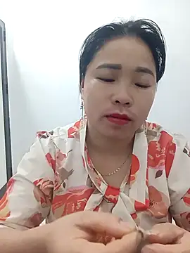 Snapshot of sumy-00 chatting on February 17, 2026, 11:02 pm sumy-00 online show from February 17, 2026, 11:02 pm