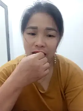 Snapshot of sumy-00 chatting on February 12, 2026, 11:54 am sumy-00 online show from February 12, 2026, 11:54 am