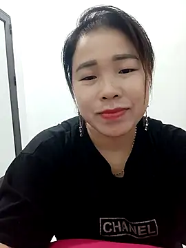 Snapshot of sumy-00 chatting on March 7, 2026, 3:39 pm sumy-00 online show from March 7, 2026, 3:39 pm