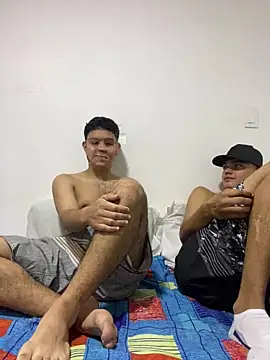 Snapshot of Young_handsome chatting on December 4, 2025, 7:57 pm Young handsome online show from December 4, 2025, 7:57 pm