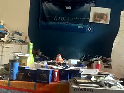 Snapshot of GeilerHSVFAN1989 chatting on November 12, 2025, 11:25 am GeilerHSVFAN1989 online show from November 12, 2025, 11:25 am