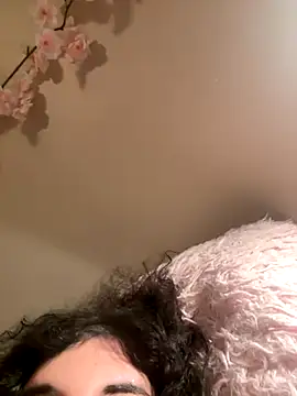 gigifox220 online show from October 4, 2025, 6:48 am