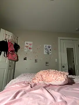 gigifox220 online show from September 28, 2025, 6:31 am