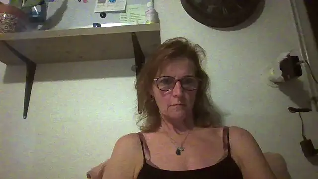 Snapshot of Valinella chatting on September 8, 2025, 8:30 pm Valinella online show from September 8, 2025, 8:30 pm