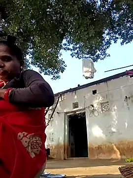 Snapshot of Hot-honi chatting on November 15, 2025, 3:10 am Hot-honi online show from November 15, 2025, 3:10 am