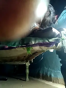 Snapshot of Hot-honi chatting on November 9, 2025, 12:03 am Hot-honi online show from November 9, 2025, 12:03 am