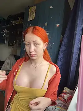 DaddysLittleSlutfox online show from April 22, 2026, 8:32 am