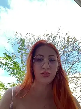 DaddysLittleSlutfox online show from April 24, 2026, 2:52 pm