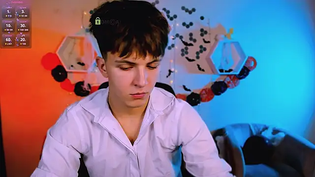 travis wolf  online show from November 2, 2025, 7:52 pm