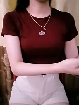 CherryBeii online show from August 4, 2026, 2:10 pm