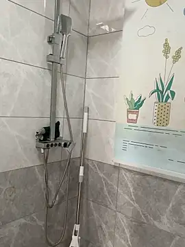 Snapshot of Winnie-1016 chatting on December 14, 2025, 6:08 am Winnie-1016 online show from December 14, 2025, 6:08 am