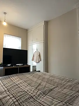 Snapshot of CheekyChelseaX chatting on October 26, 2025, 1:44 pm CheekyChelseaX online show from October 26, 2025, 1:44 pm