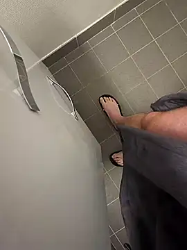 Snapshot of NuclearValue40 chatting on February 22, 2026, 6:09 pm NuclearValue40 online show from February 22, 2026, 6:09 pm