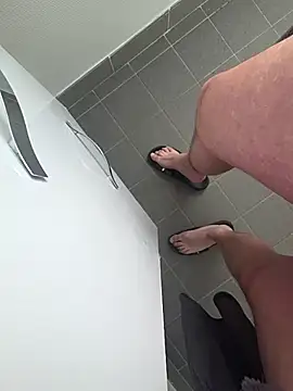 Snapshot of NuclearValue40 chatting on March 1, 2026, 2:50 pm NuclearValue40 online show from March 1, 2026, 2:50 pm