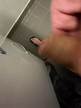 Snapshot of NuclearValue40 chatting on March 21, 2026, 3:52 am NuclearValue40 online show from March 21, 2026, 3:52 am