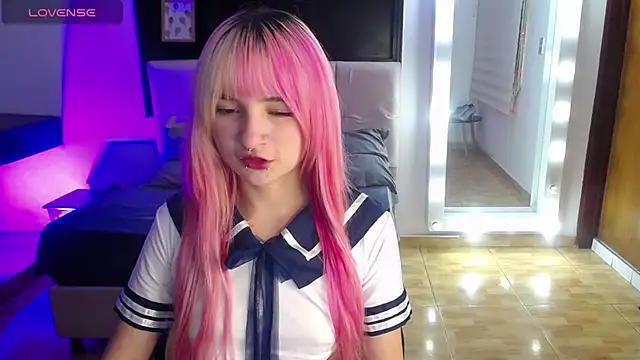 Snapshot of _Charlotte_Collins_ chatting on June 16, 2026, 3:56 pm Charlotte Collins online show from June 16, 2026, 3:56 pm