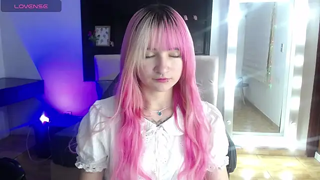 Snapshot of _Charlotte_Collins_ chatting on June 30, 2026, 3:56 pm Charlotte Collins online show from June 30, 2026, 3:56 pm