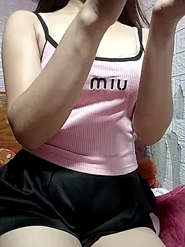mymy06 online show from September 15, 2025, 1:06 am