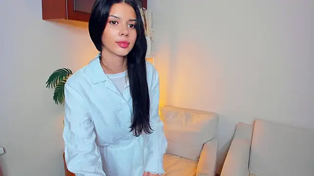 Snapshot of JoCauterucci chatting on October 8, 2025, 6:59 am JoCauterucci online show from October 8, 2025, 6:59 am