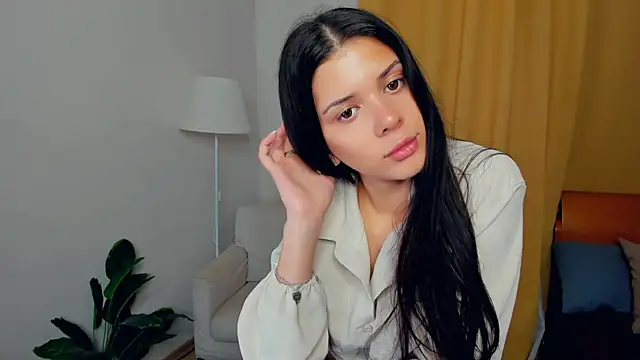 Snapshot of JoCauterucci chatting on November 4, 2025, 7:12 am JoCauterucci online show from November 4, 2025, 7:12 am