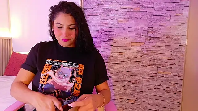 Snapshot of liz_monserrat_1 chatting on October 11, 2025, 7:48 pm liz monserrat 1 online show from October 11, 2025, 7:48 pm