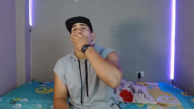 Snapshot of massimo_vidal_ chatting on October 28, 2025, 1:43 pm massimo vidal online show from October 28, 2025, 1:43 pm