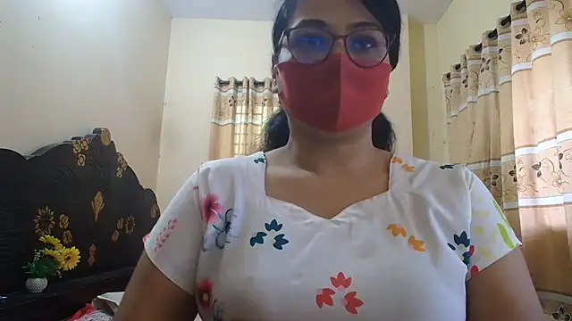 Snapshot of Elena_cruz5 chatting on July 23, 2026, 12:46 am Elena cruz5 online show from July 23, 2026, 12:46 am