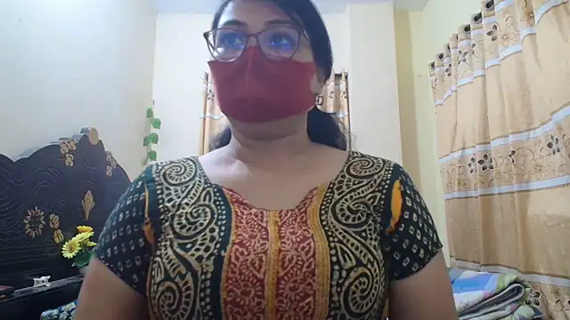 Elena cruz5 online show from April 19, 2026, 3:24 pm