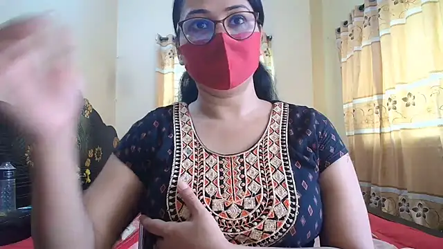 Snapshot of Elena_cruz5 chatting on June 20, 2026, 4:39 am Elena cruz5 online show from June 20, 2026, 4:39 am