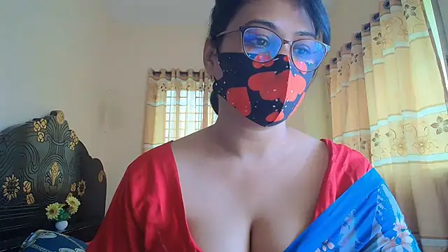 Snapshot of Elena_cruz5 chatting on July 20, 2026, 3:36 am Elena cruz5 online show from July 20, 2026, 3:36 am