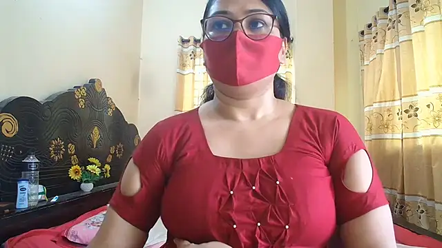 Snapshot of Elena_cruz5 chatting on June 23, 2026, 5:05 am Elena cruz5 online show from June 23, 2026, 5:05 am