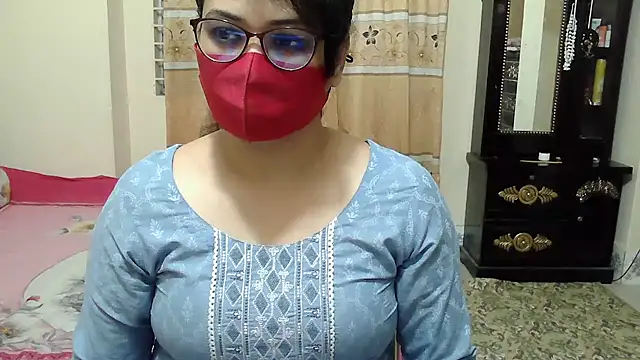 Elena cruz5 online show from December 15, 2025, 1:50 pm