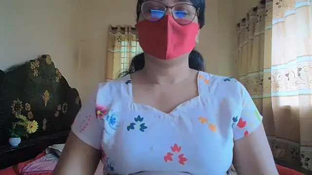 Snapshot of Elena_cruz5 chatting on July 23, 2026, 1:58 am Elena cruz5 online show from July 23, 2026, 1:58 am