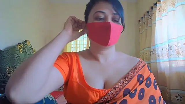 Snapshot of Elena_cruz5 chatting on July 14, 2026, 10:21 am Elena cruz5 online show from July 14, 2026, 10:21 am