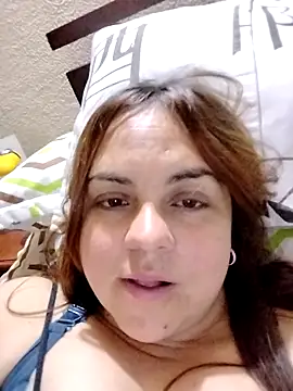 Snapshot of CARITOMIO chatting on March 8, 2026, 2:04 am CARITOMIO online show from March 8, 2026, 2:04 am