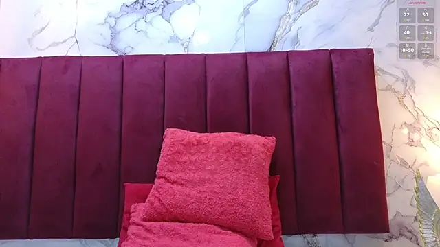 JeyJVazquez  online show from October 13, 2025, 1:45 pm