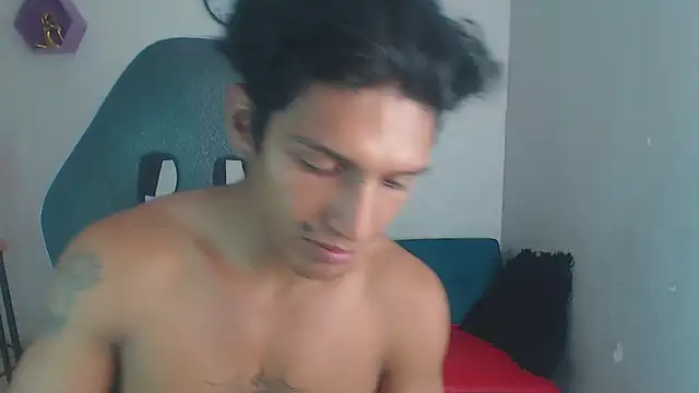 bull cam online show from December 4, 2025, 1:04 am