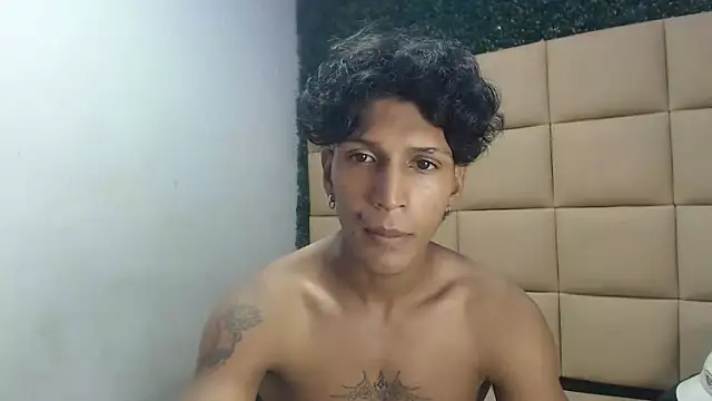 bull cam online show from October 9, 2025, 3:01 pm