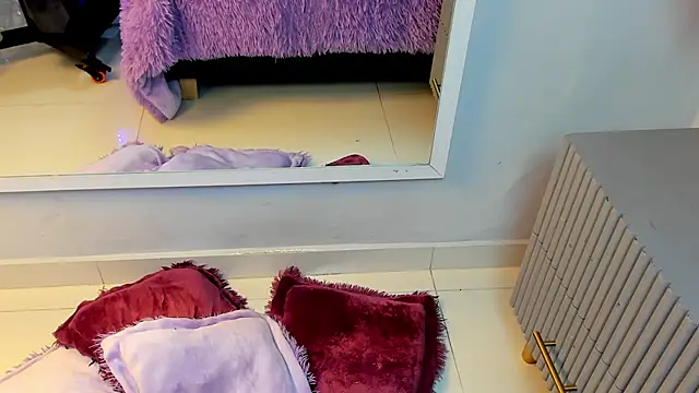 Snapshot of Mia_Valentine_ chatting on March 13, 2026, 5:29 pm Mia Valentine online show from March 13, 2026, 5:29 pm